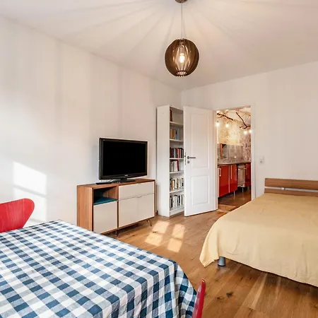 Apartment In Dresden-wachwitz