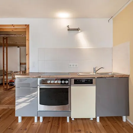 In Dresden-wachwitz Apartment Dresden