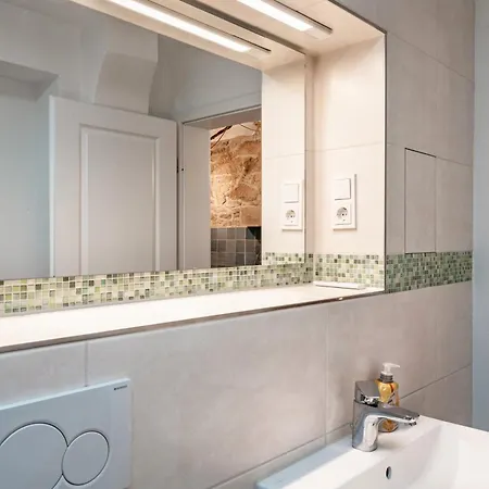 In Dresden-wachwitz Apartment