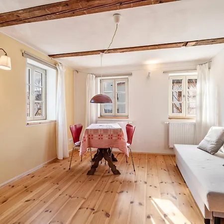 In Dresden-wachwitz Apartmán